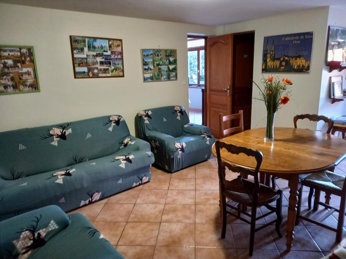 La Ferme Des Tertres Bed and Breakfast La Chapelle-pres-Sees Εξωτερικό φωτογραφία